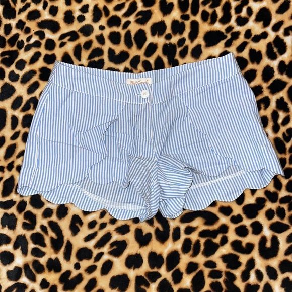 •RED CAMEL•NWOT blue seersucker scalloped hem cotton shorts in size 0. - Picture 6 of 7